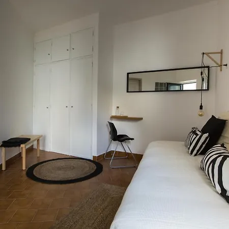 The Minimal House Ii Apartment *