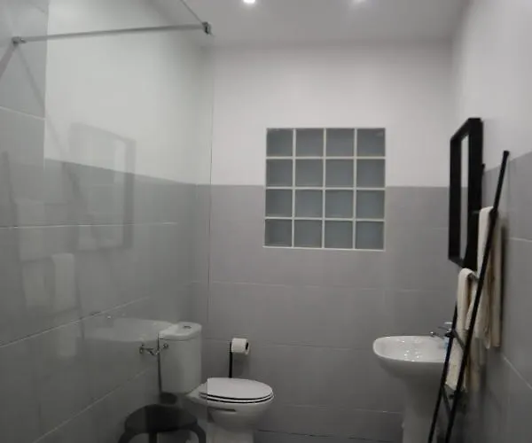 The Minimal House Ii * Bombarral